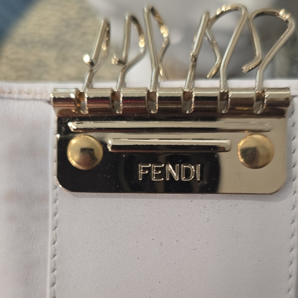 Fendi Brown Monogram KEY Wallet with White Trim - Picture 4 of 12
